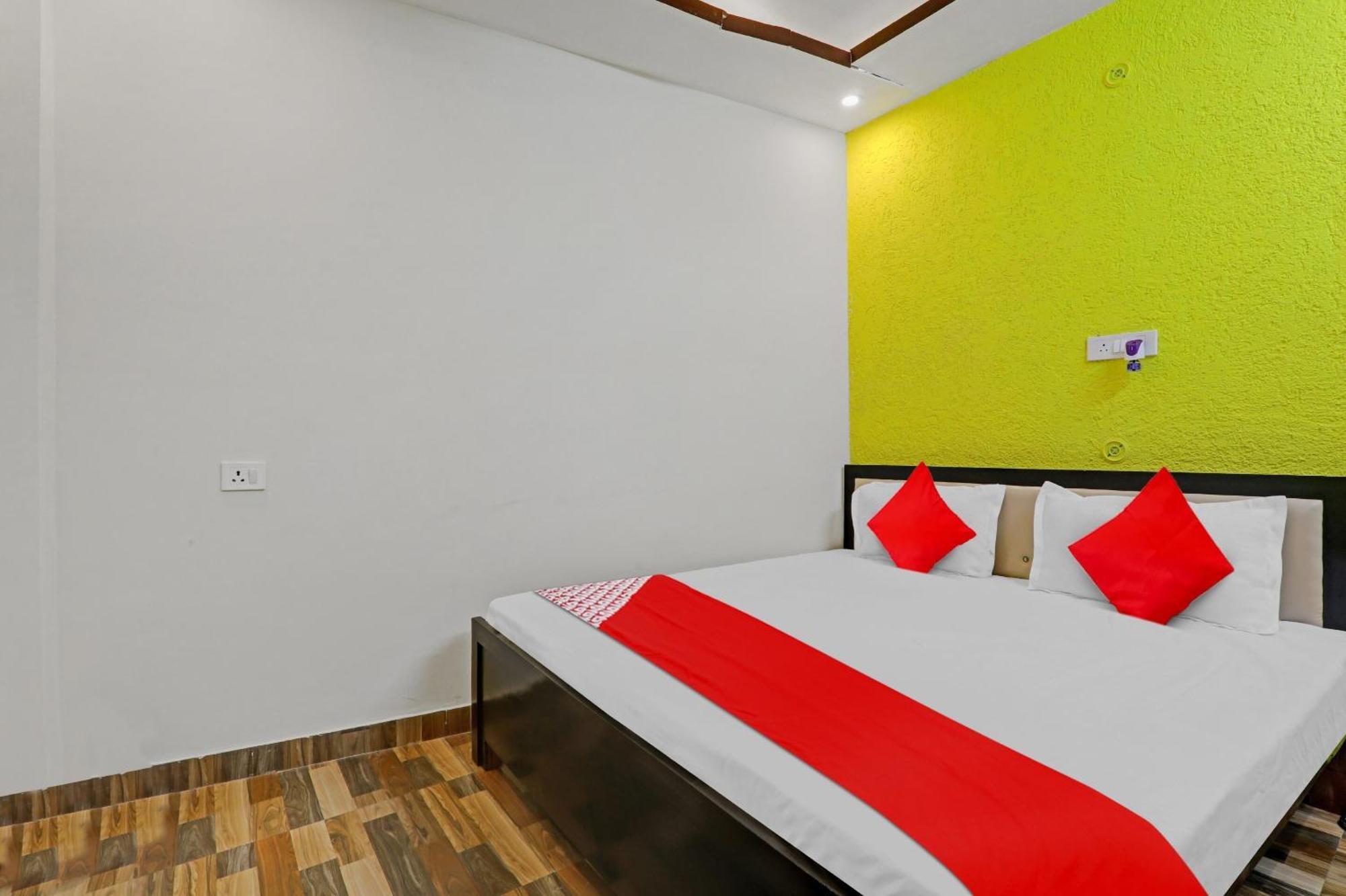 Hotel O R K Hotels Lucknow Luaran gambar