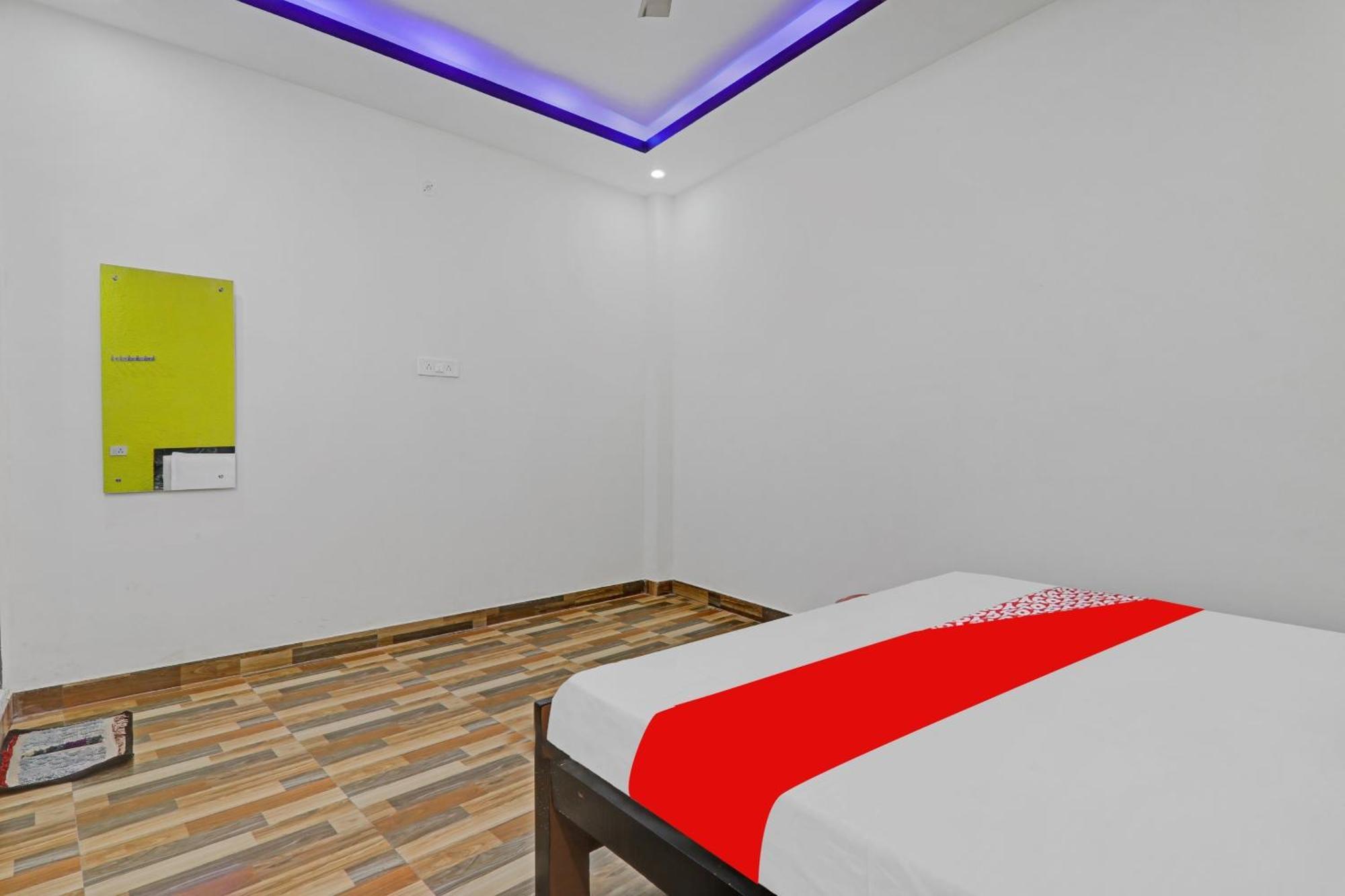 Hotel O R K Hotels Lucknow Luaran gambar
